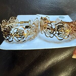 Beautiful Laser Cut Out Roses Gold Hoop Earrings, NWT!!